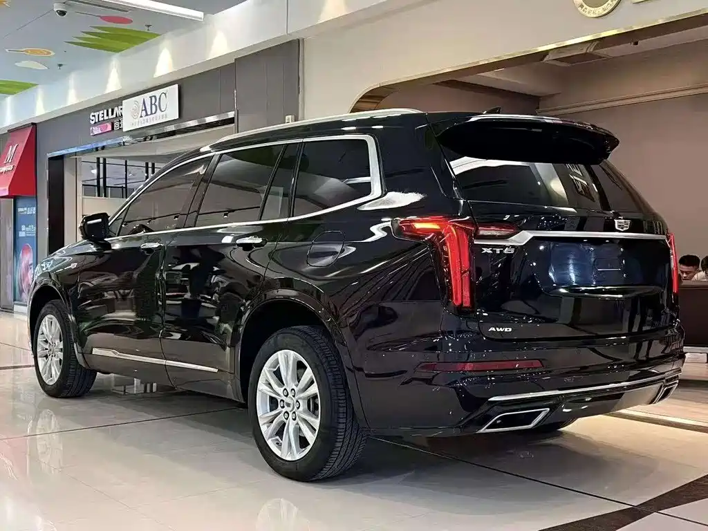 Cadillac XT6 2021 — фото 7
