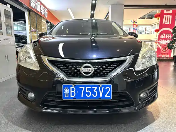 Nissan Tiida 2011