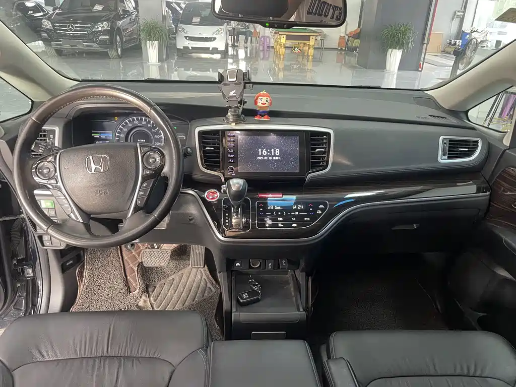 Honda Odyssey 2019 — фото 11