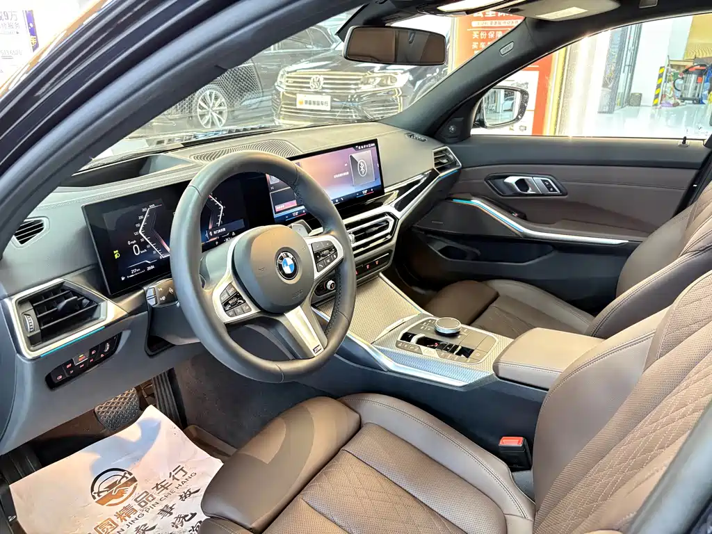BMW 3 Series 2024 — фото 12