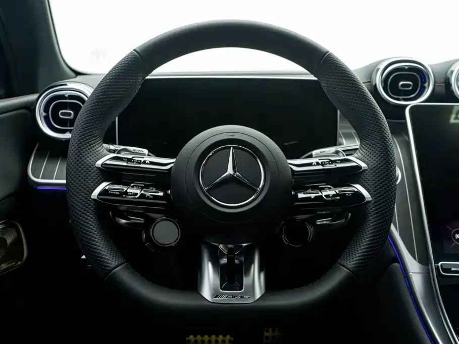 Mercedes-Benz GLC AMG 2025 — фото 18