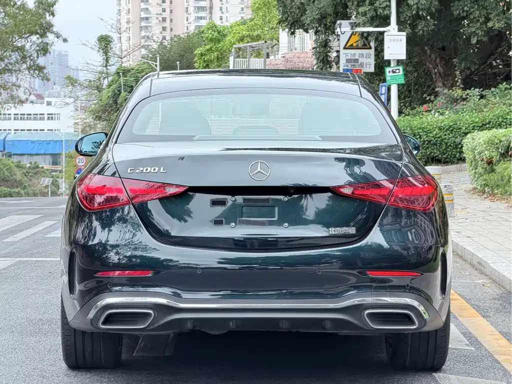 Mercedes-Benz C-Class 2024