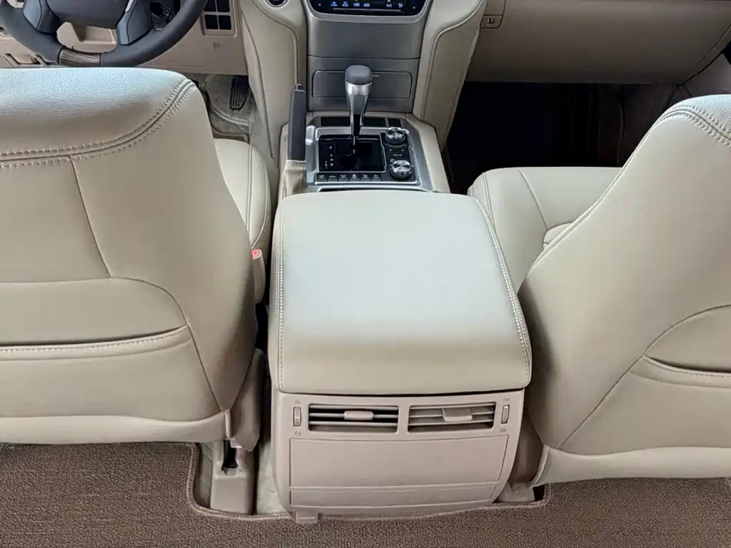 Toyota Land Cruiser 2015 — фото 6