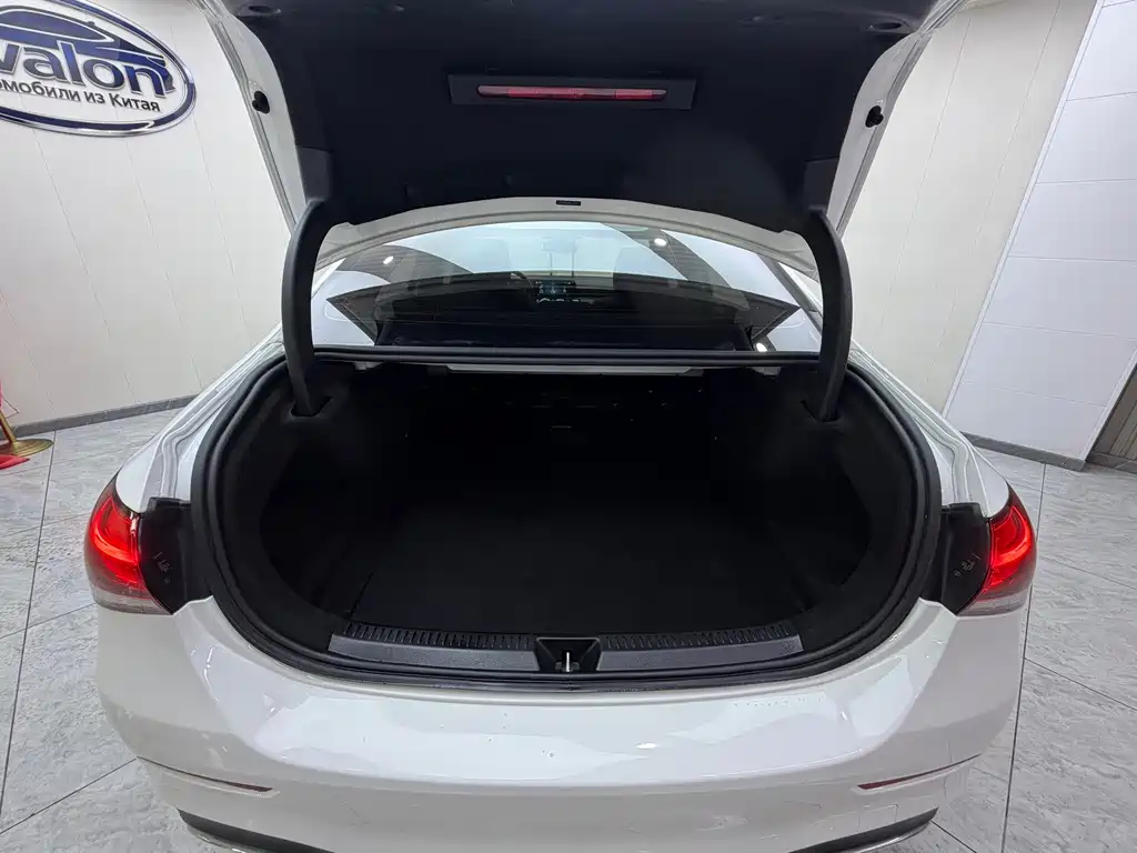 Mercedes-Benz A-Class 2023 — фото 19