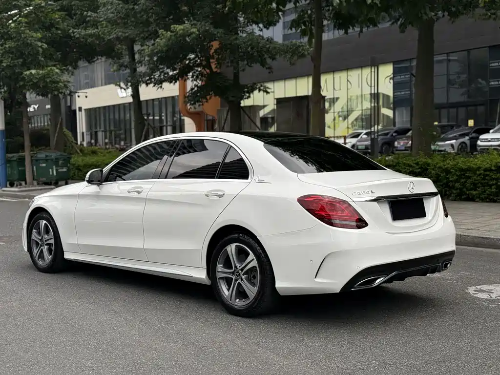 Mercedes-Benz C-Class 2020 — фото 7