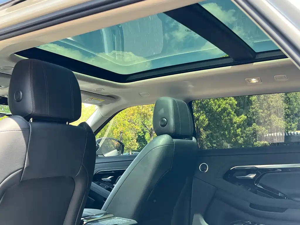 Land Rover Range Rover Evoque 2022 — фото 10