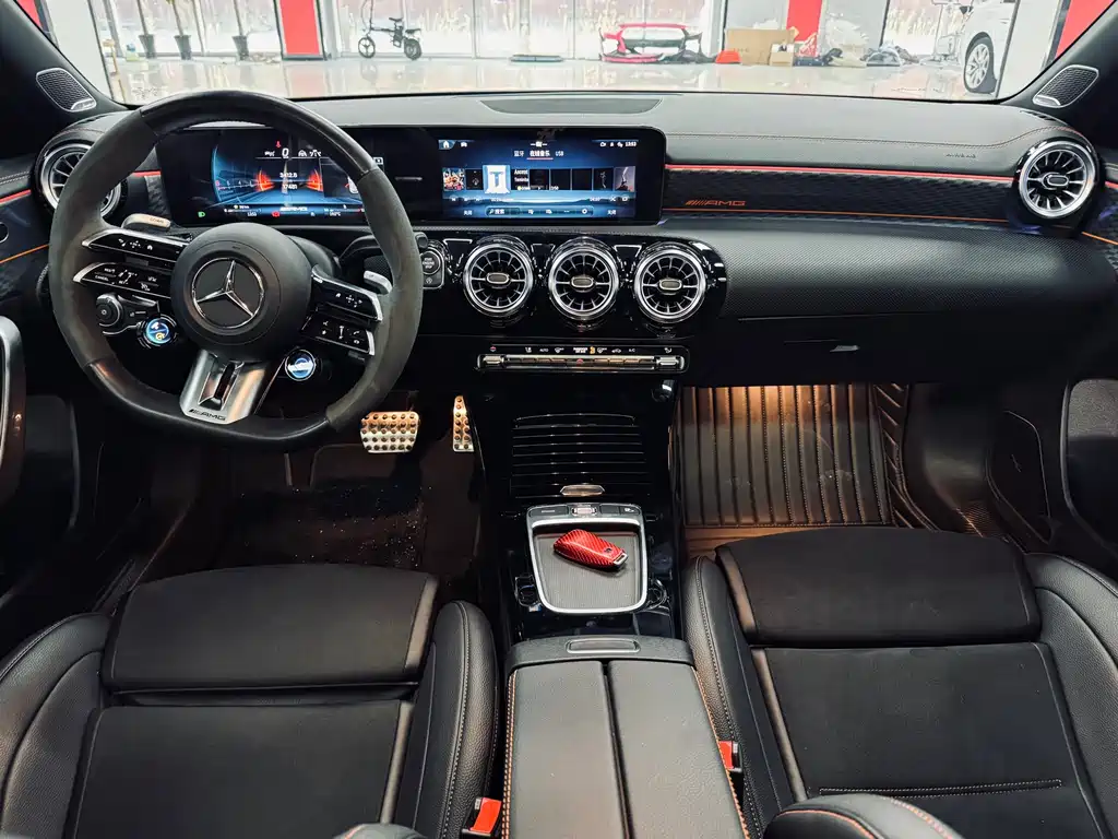 Mercedes-Benz A-Class AMG 2024 — фото 29