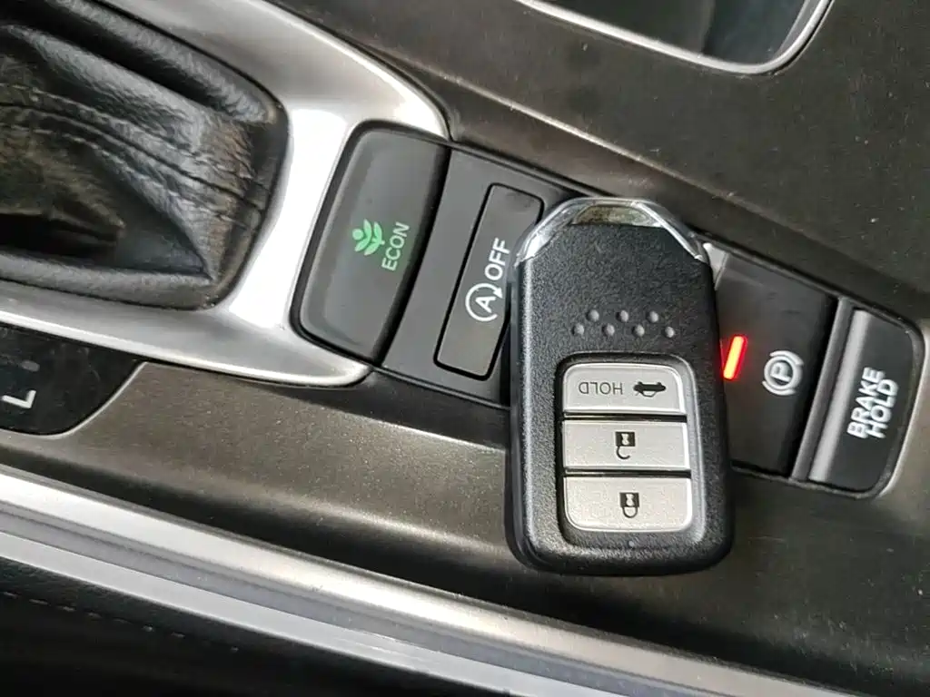 Honda Accord 2019 — фото 9