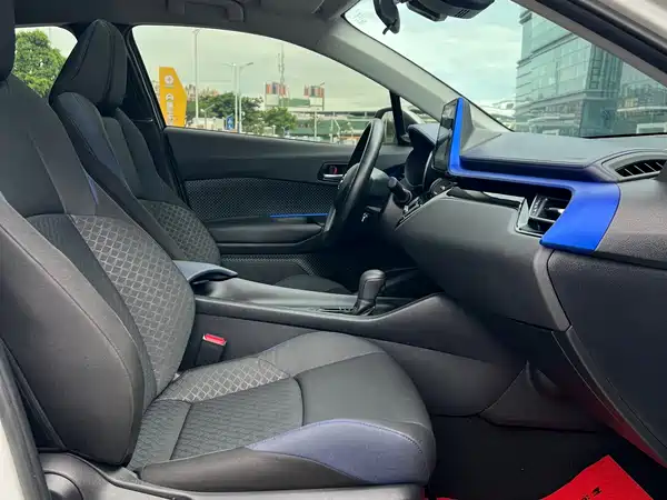 Toyota C-HR 2023