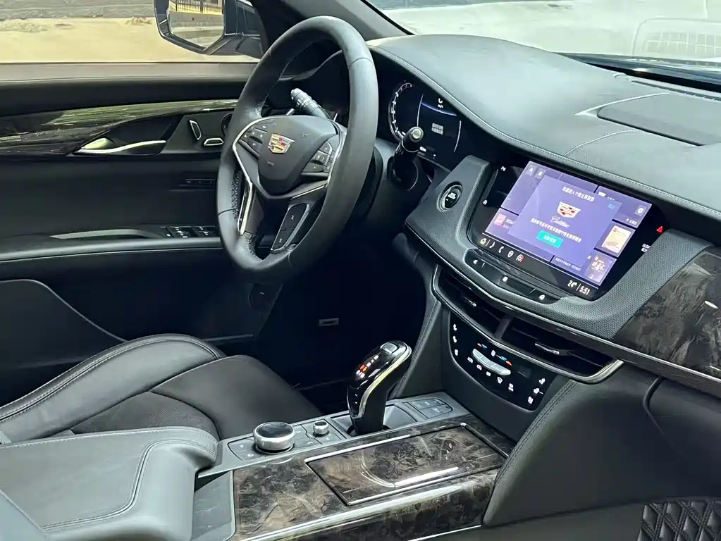 Cadillac CT6 2022 — фото 11