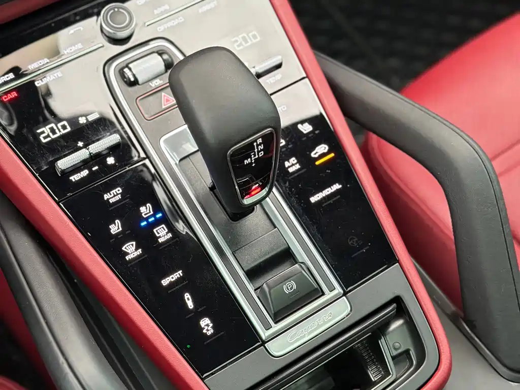 Porsche Cayenne 2022 — фото 10