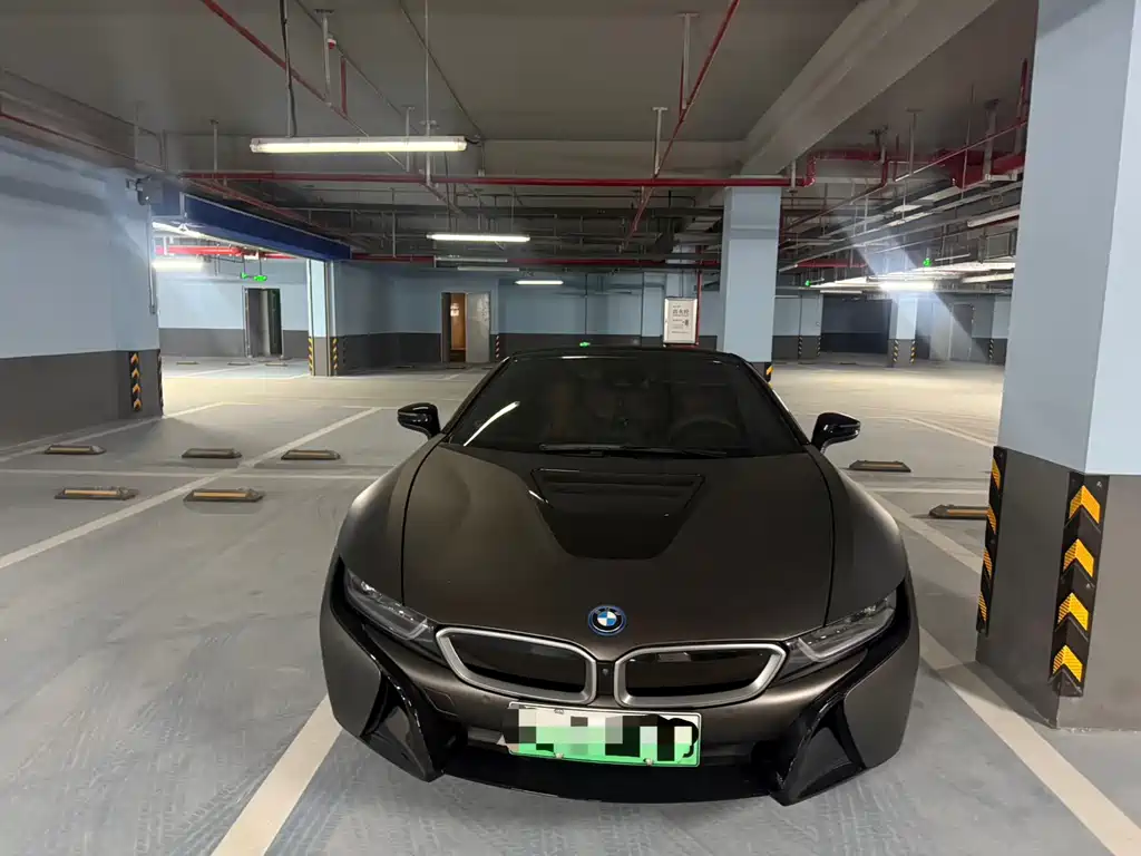 BMW i8 2020 — фото 2