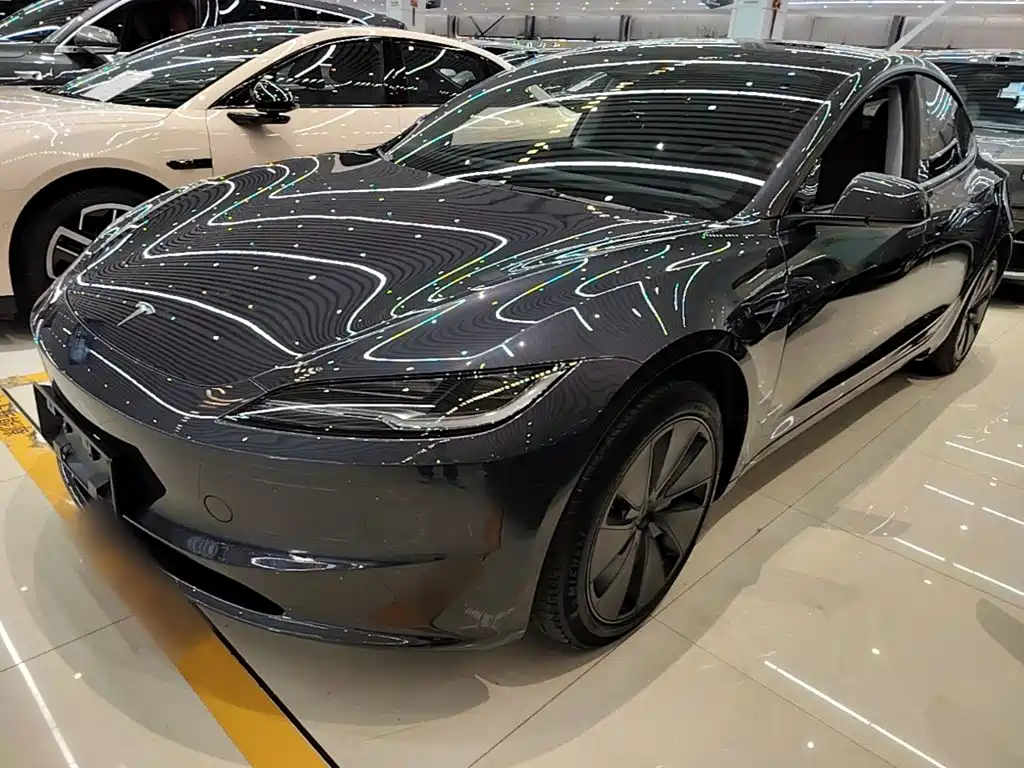 Tesla Model 3 2024 — фото 2