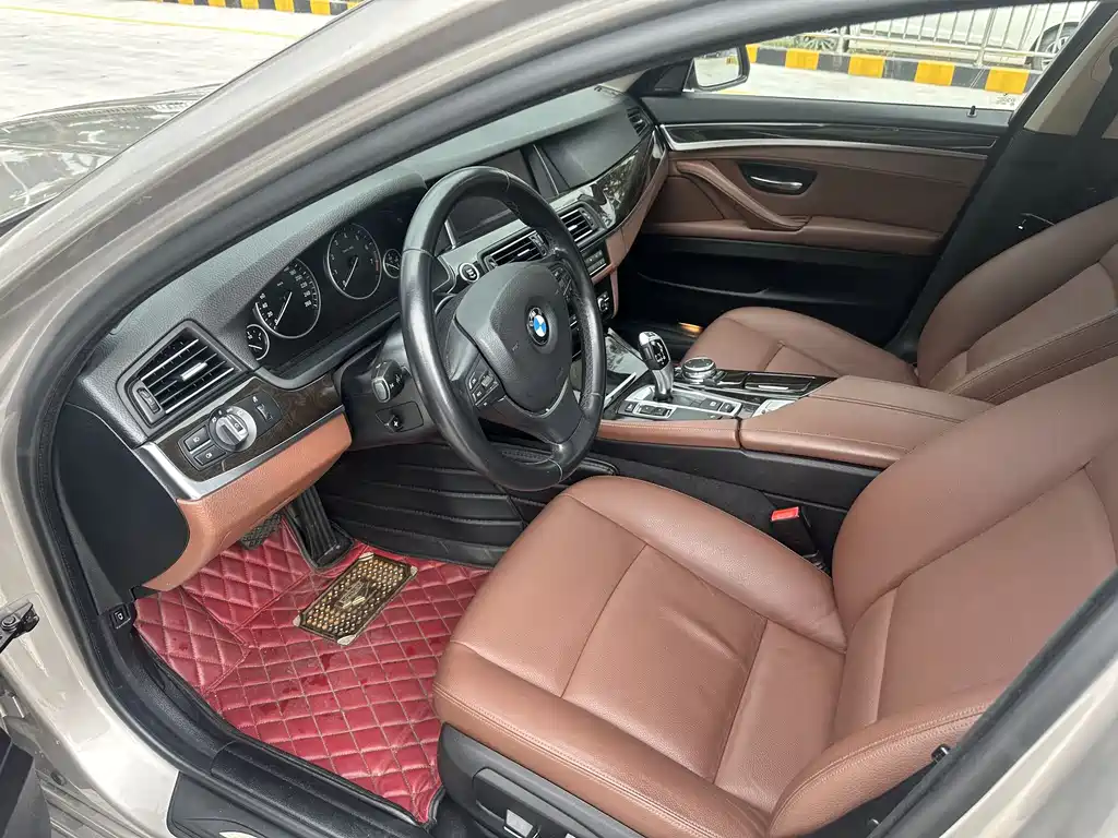 BMW 5 Series 2016 — фото 5