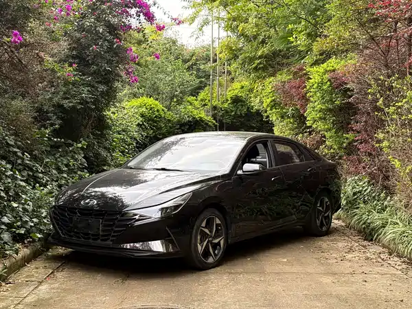 Hyundai Elantra 2021
