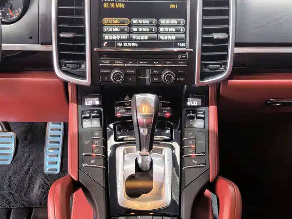 Porsche Cayenne 2016