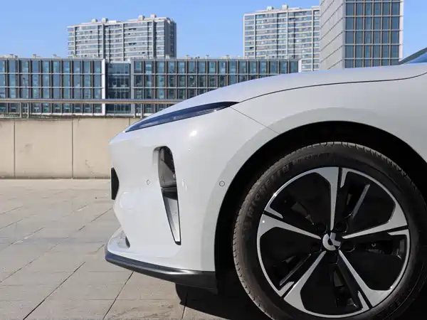 NIO ET5T 2025