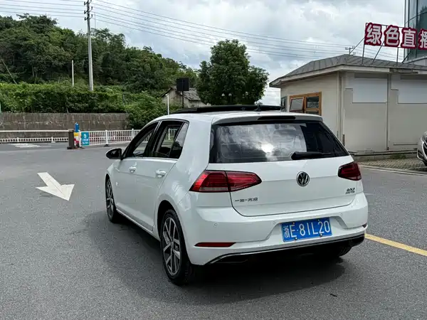 Volkswagen Golf 2020