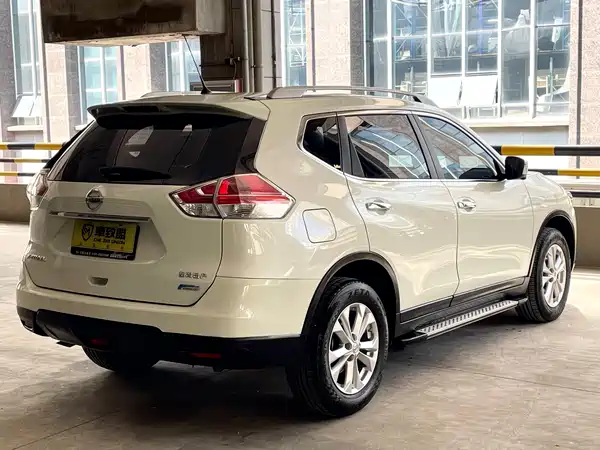Nissan X-Trail 2014