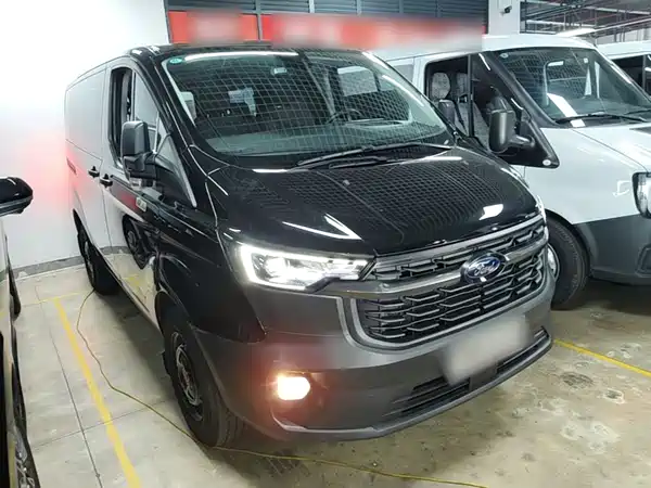 Ford Transit 2025