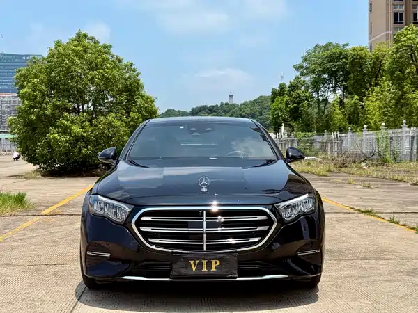 Mercedes-Benz E-Class 2025