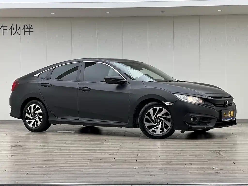 Honda Civic 2019 — фото 9