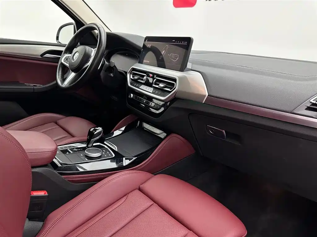 BMW X4 2022 — фото 18