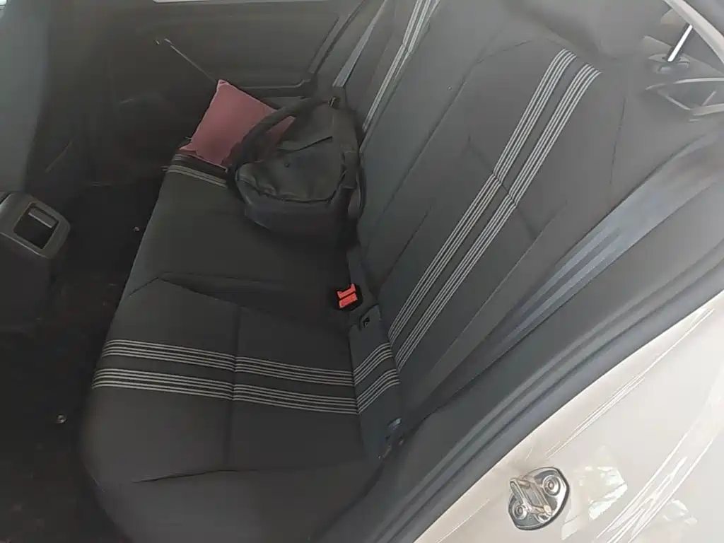 Volkswagen Lamando 2018 — фото 17