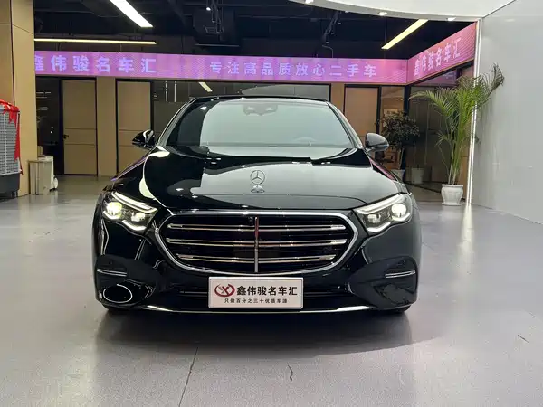 Mercedes-Benz E-Class 2024