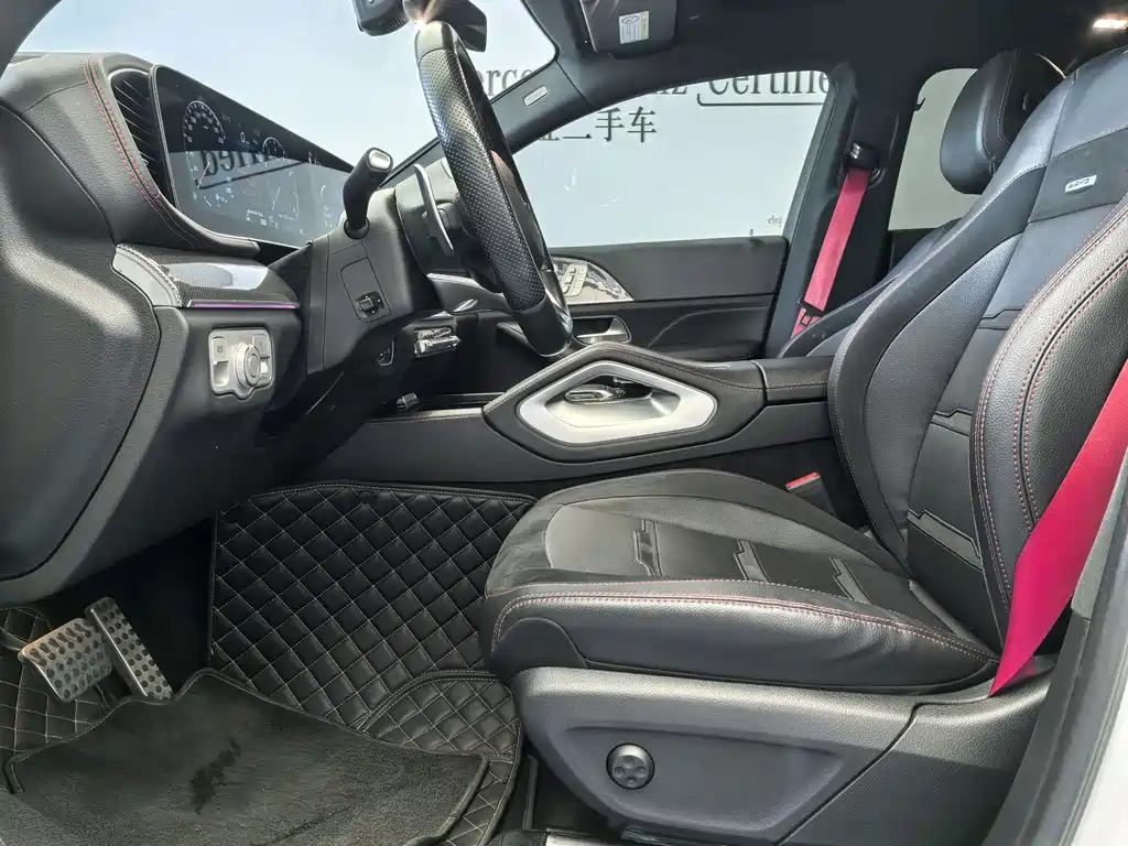 Mercedes-Benz GLE Coupe AMG 2023 — фото 12
