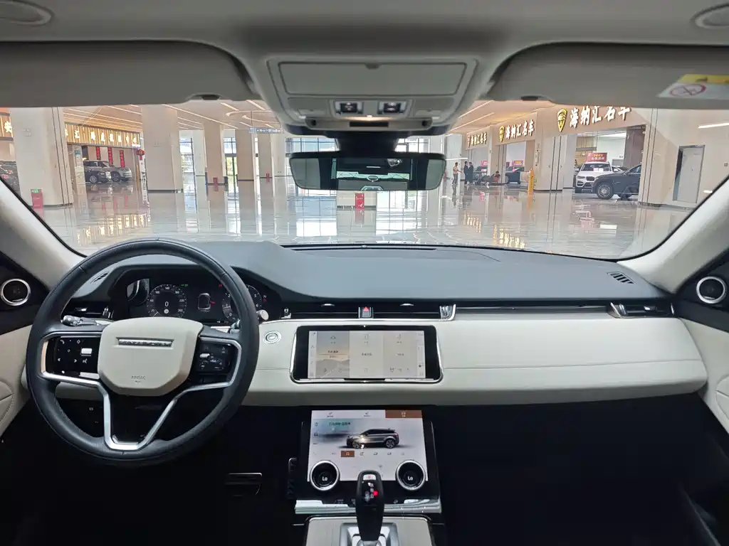 Land Rover Evoque 2023 — фото 16