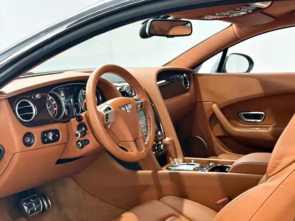 Bentley Continental 2013 — фото 9