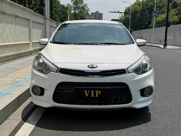 Kia K3S 2015