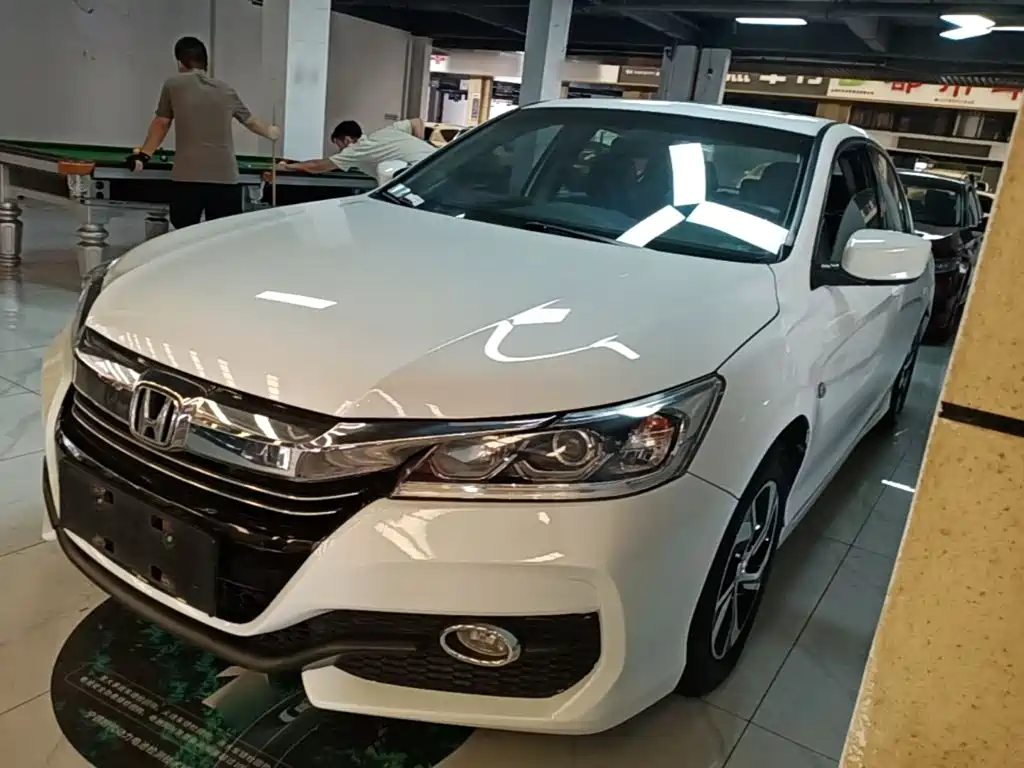 Honda Accord 2018 — фото 2