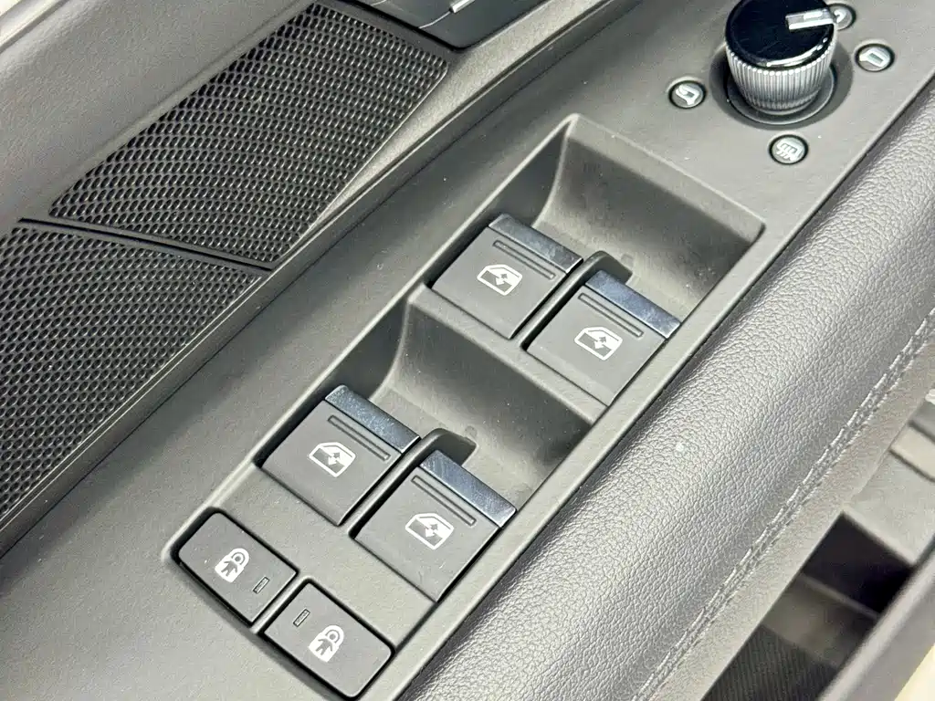 Audi e-tron GT 2024 — фото 19