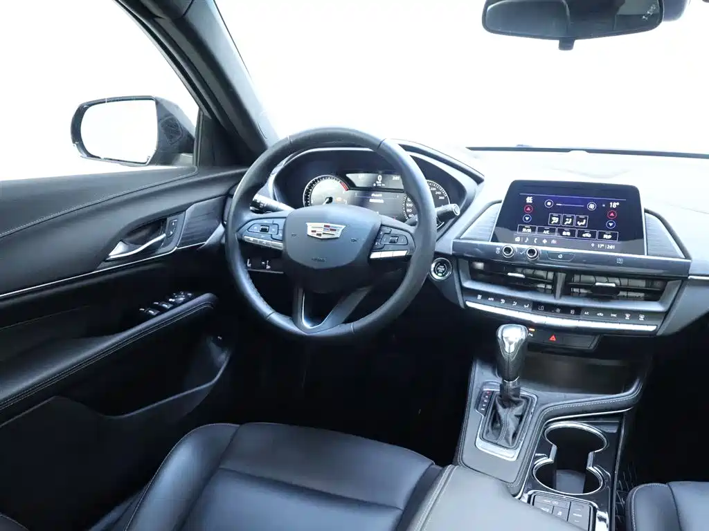 Cadillac CT4 2022 — фото 14