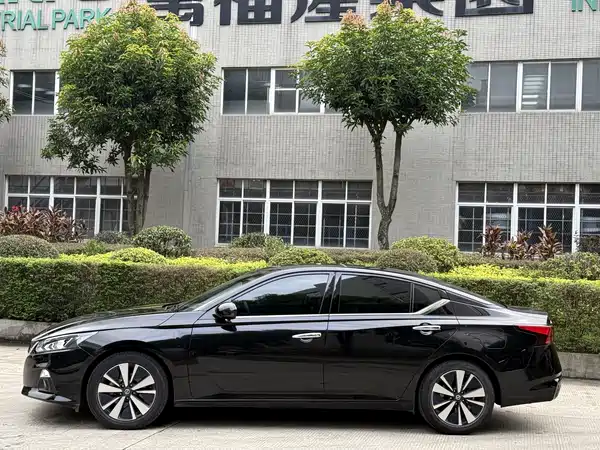 Nissan Teana 2021