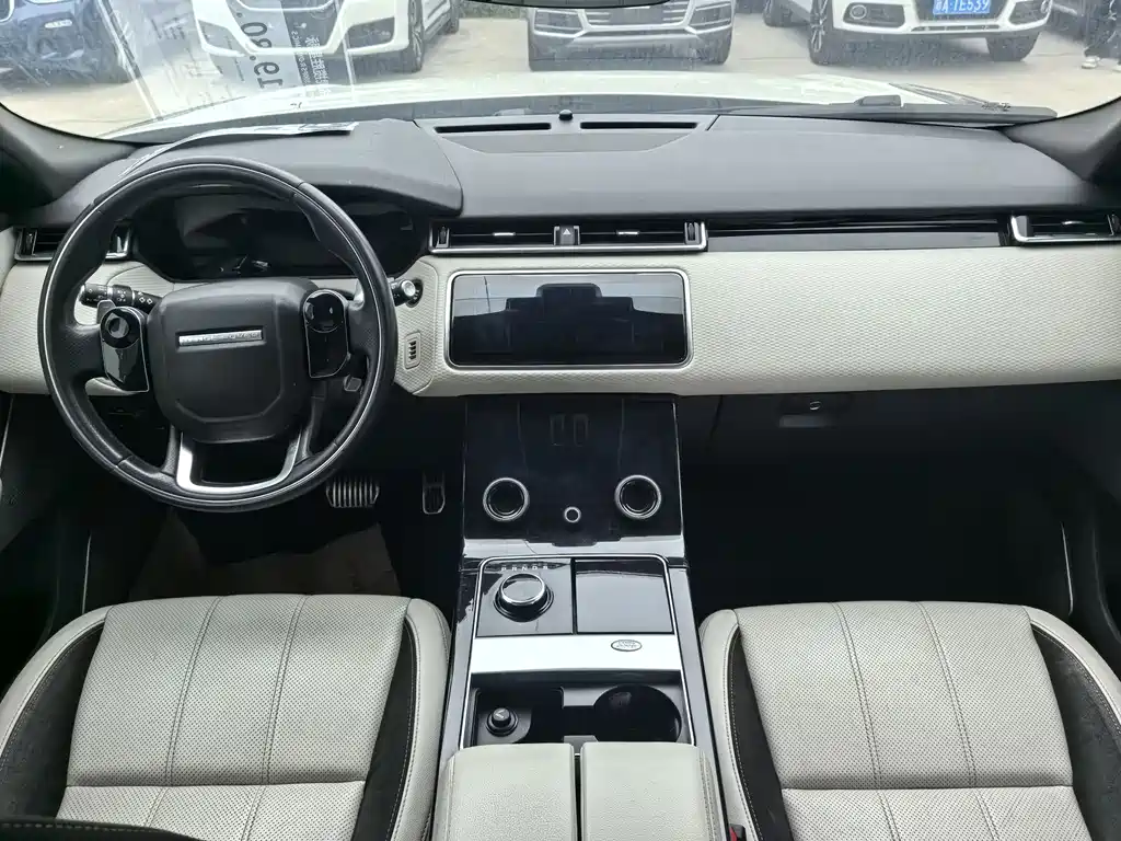 Land Rover Velar 2017 — фото 15