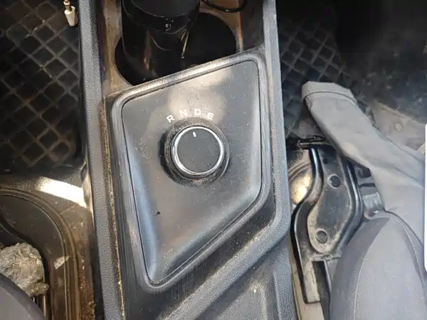 Changan Ruixing EM80 2025