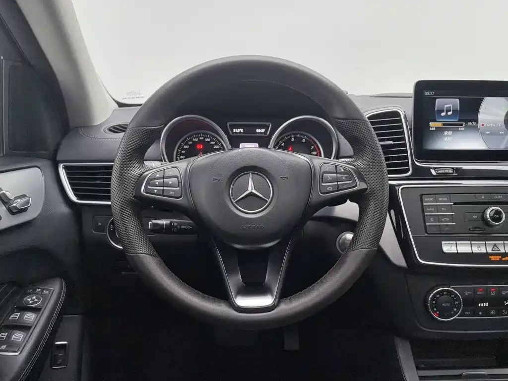 Mercedes-Benz GLE Coupe 2017 — фото 11