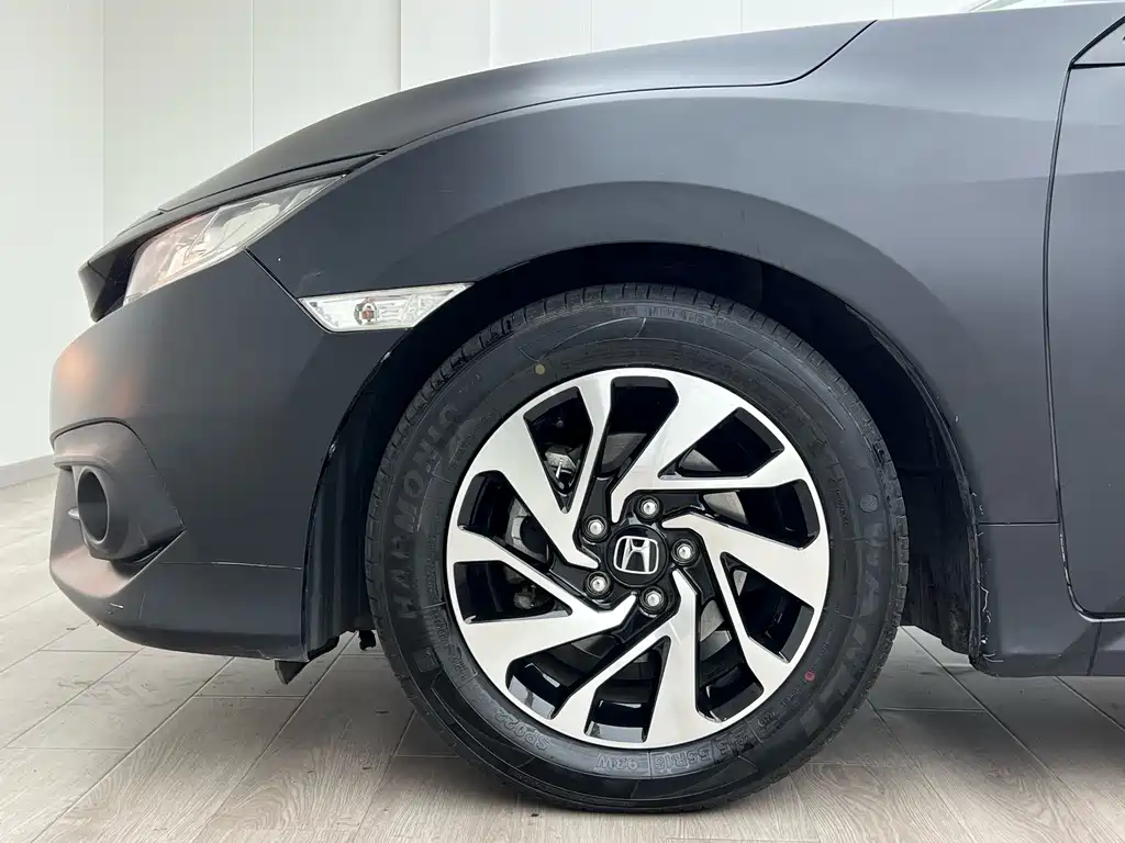 Honda Civic 2019 — фото 4
