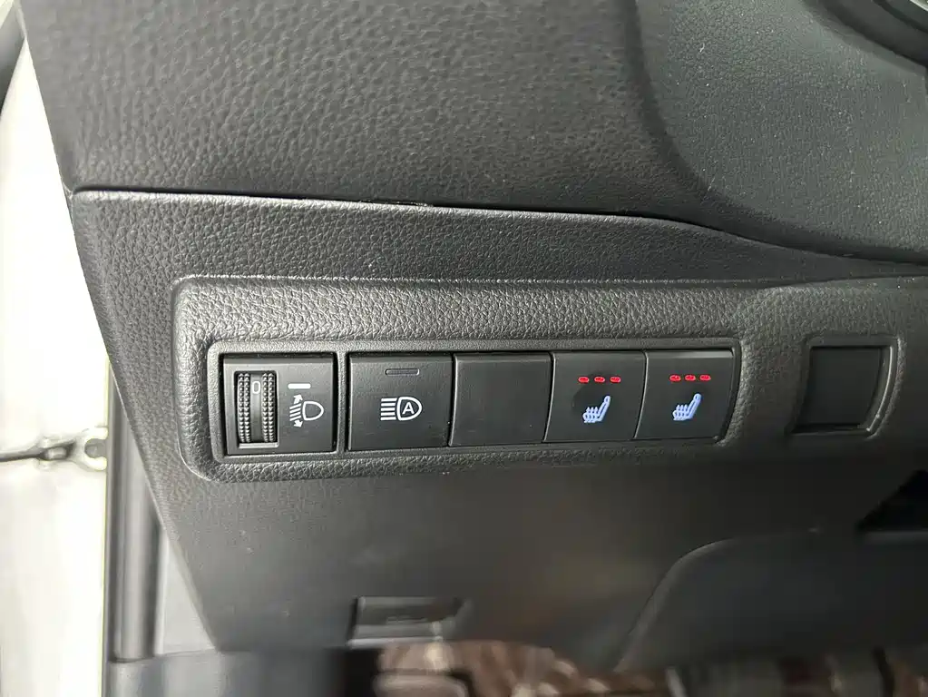 Toyota Corolla 2022 — фото 16