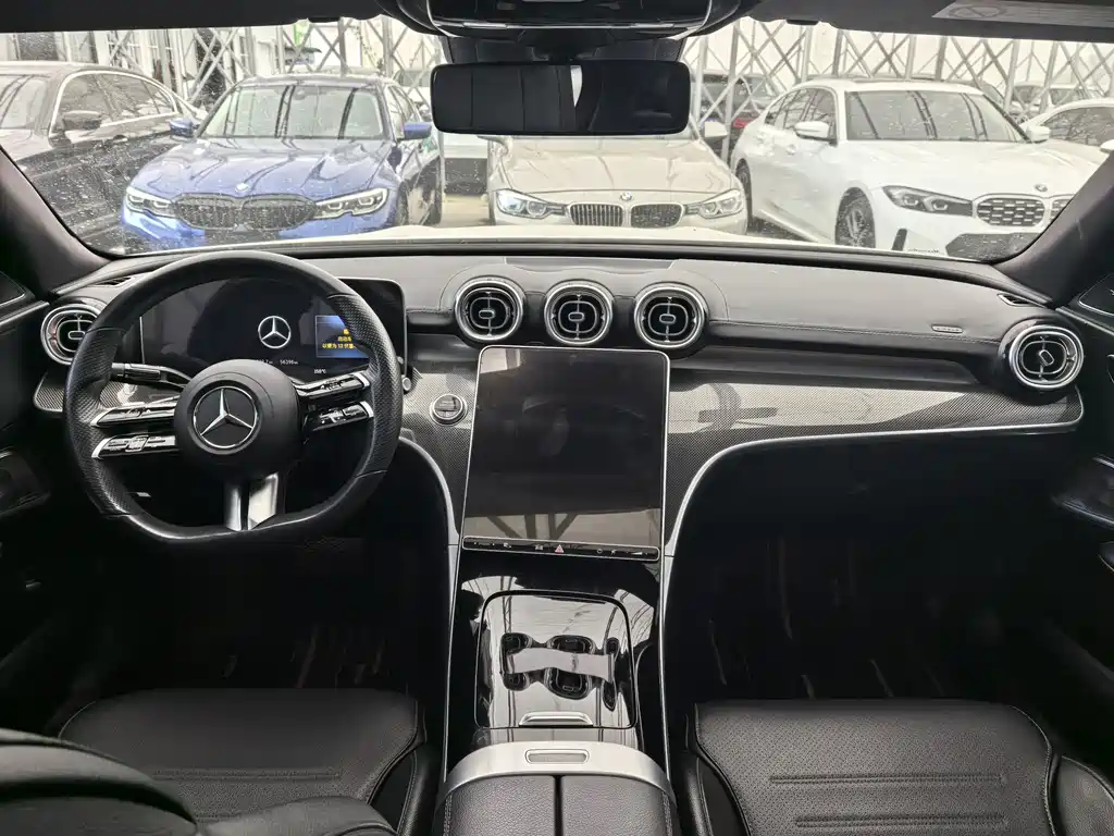 Mercedes-Benz C-Class 2023 — фото 26