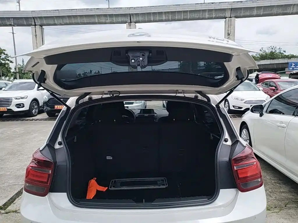 BMW 1 Series 2015 — фото 15