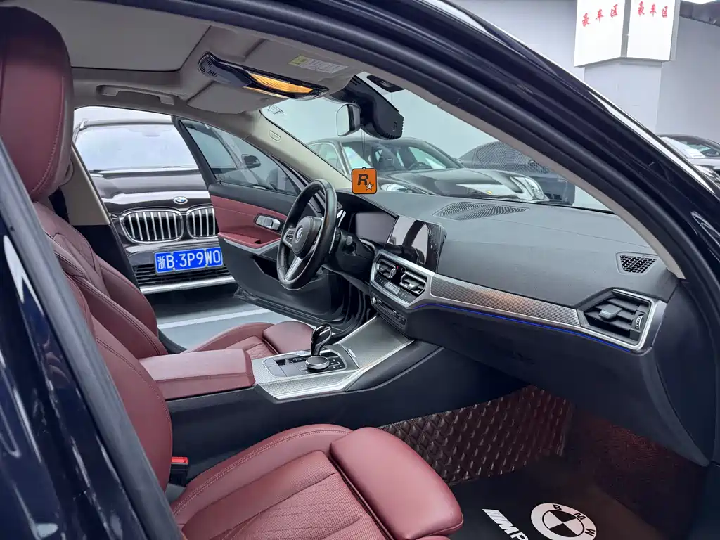 BMW 3 Series 2021 — фото 14