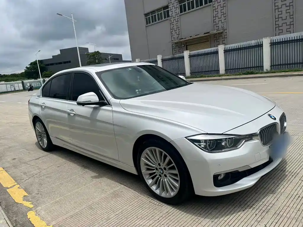 BMW 3 Series 2018 — фото 5