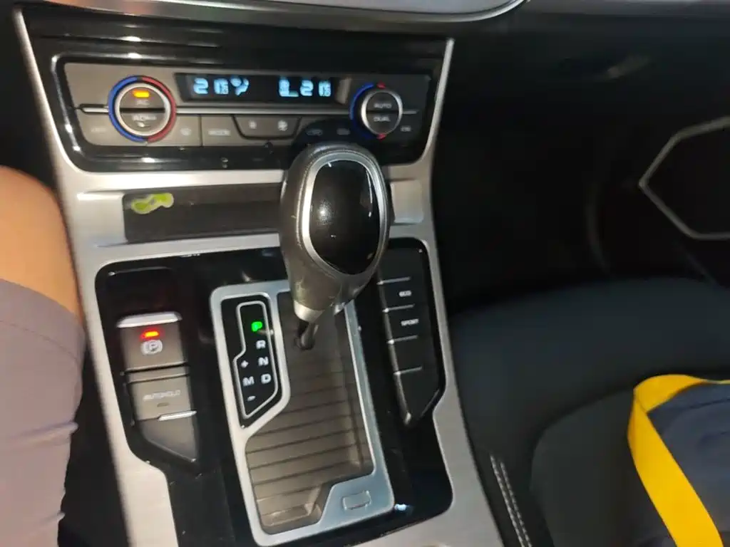 Geely Emgrand GS 2019 — фото 14