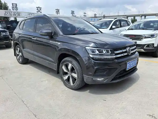 Volkswagen Tharu 2021