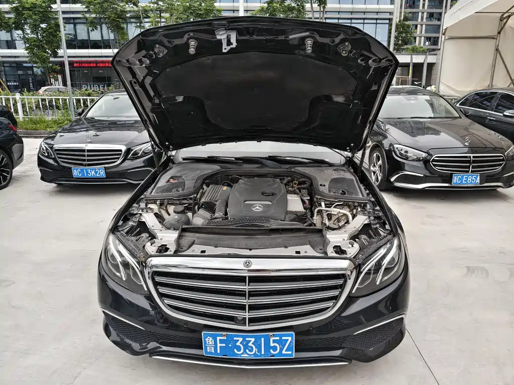 Mercedes-Benz E-Class 2017 — фото 27