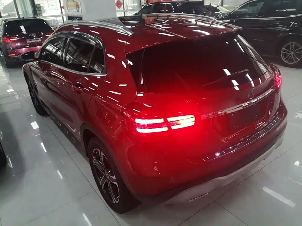 Mercedes-Benz GLA 2018 — фото 5